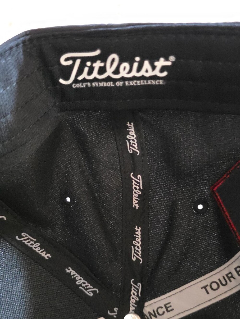 Titleist Black Cap with White Script Logo - Picture 4 of 8